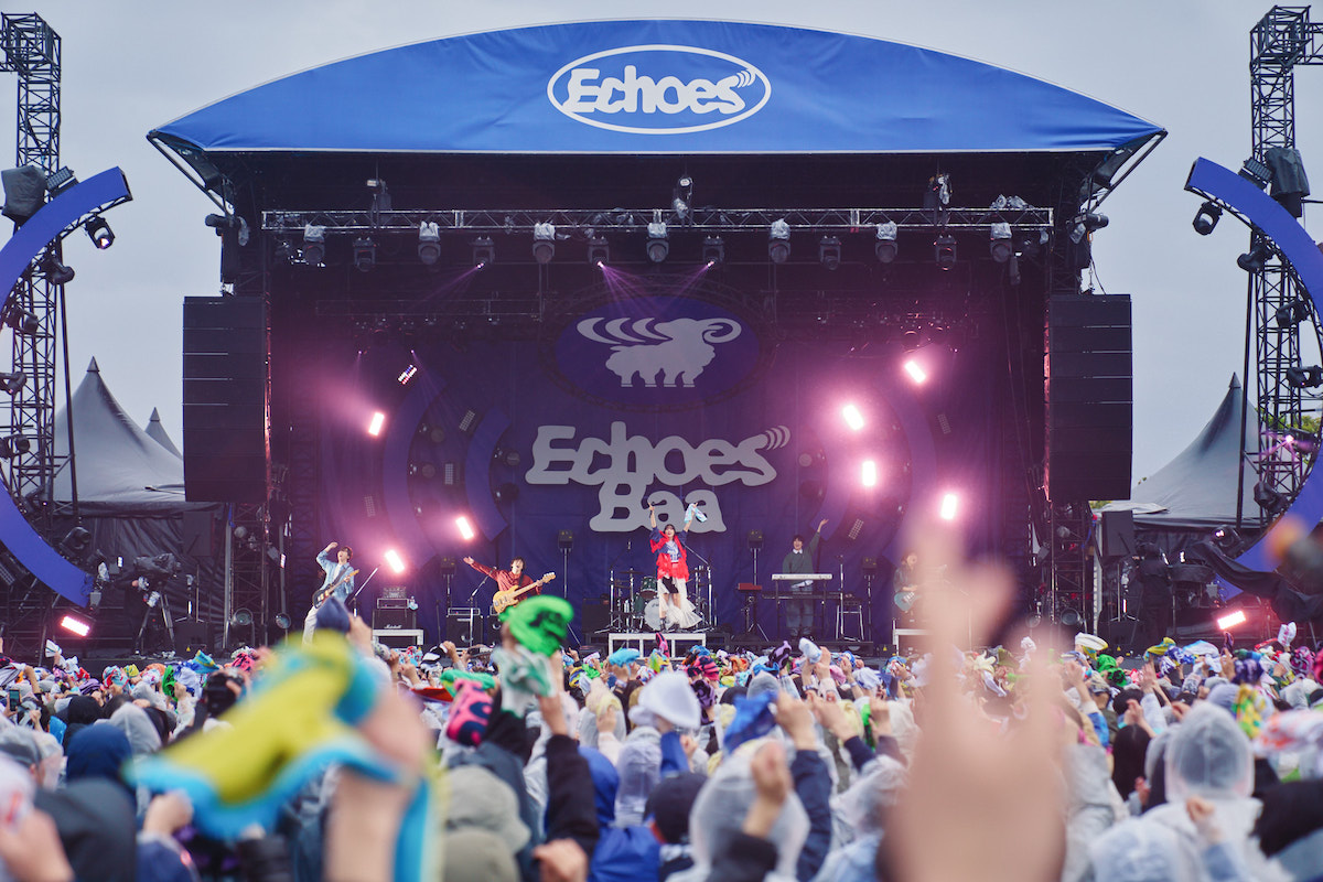 CHiCO with HoneyWorks（撮影＝Kazumi Watanabe、Kakeru Takeuchi、Shun Pruneda）