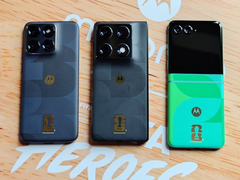 3機種の「FIFAワールドカップ2026」モデル　背面