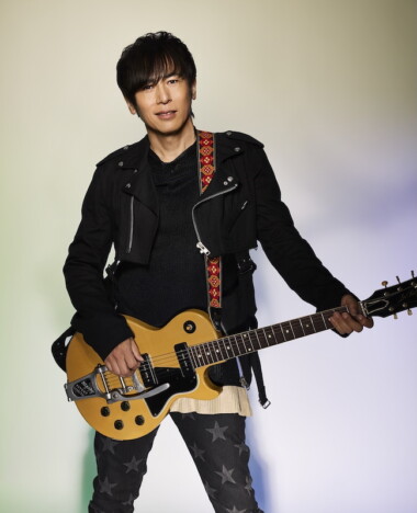 寺岡呼人、60歳へのカウントダウンとなる全国弾き語りツアー開催　“歌とギター”に原点回帰