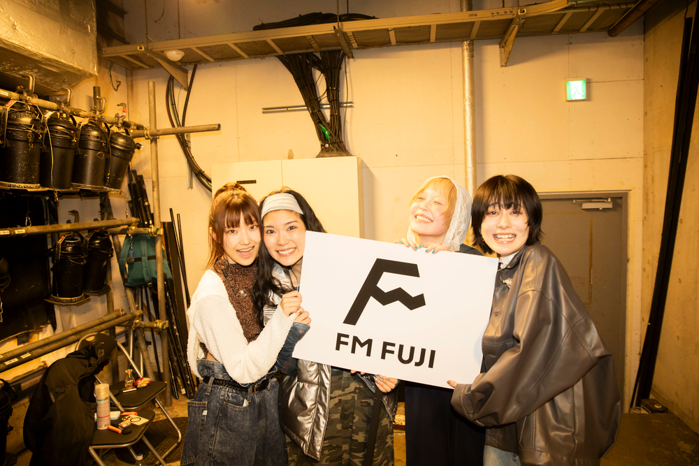 ExWHYZ ライブ写真