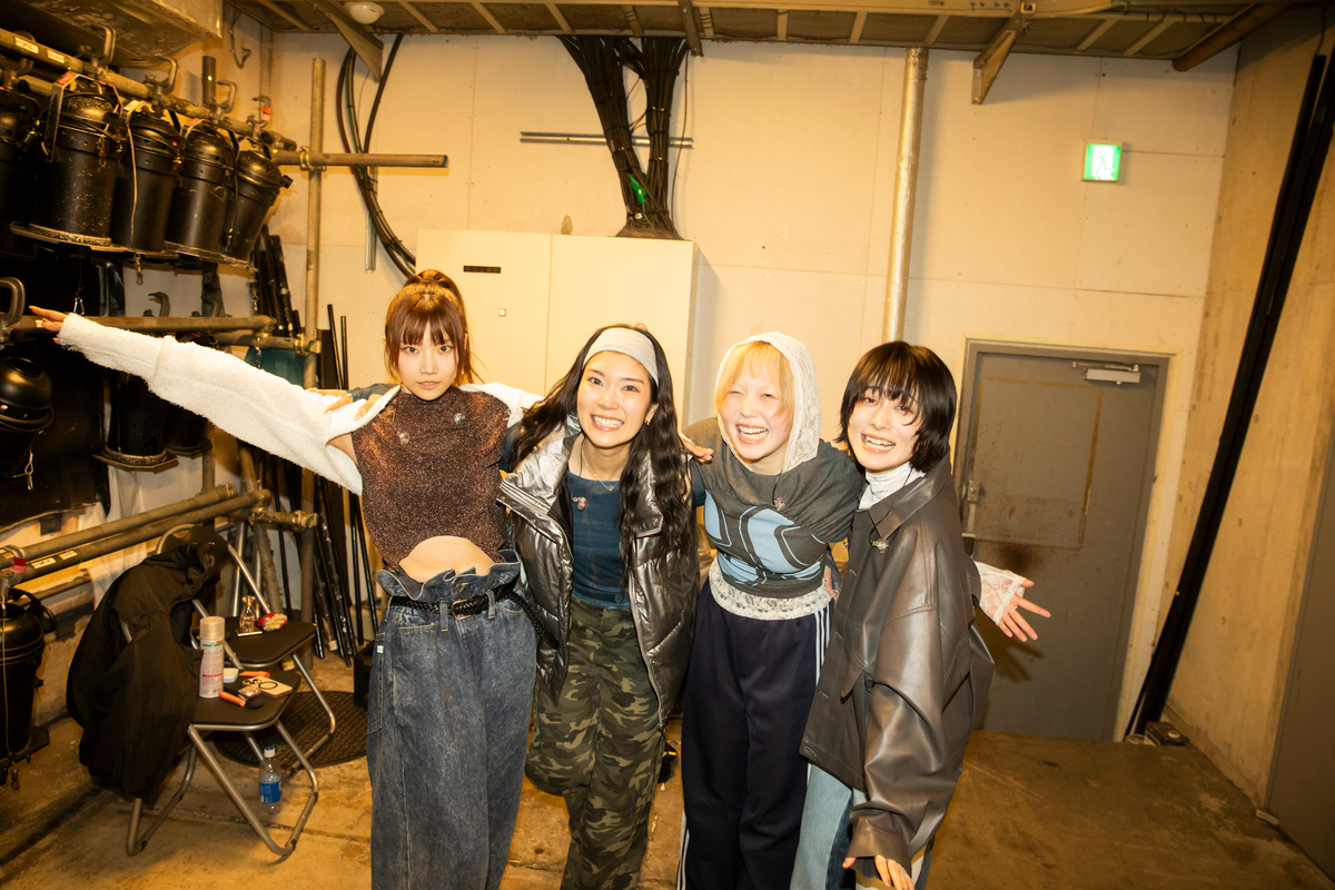 ExWHYZ ライブ写真