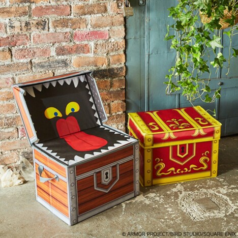 置くだけで自宅がドラクエのダンジョンに 「ひとくいばこ」などをモチーフにした収納箱が再受注開始