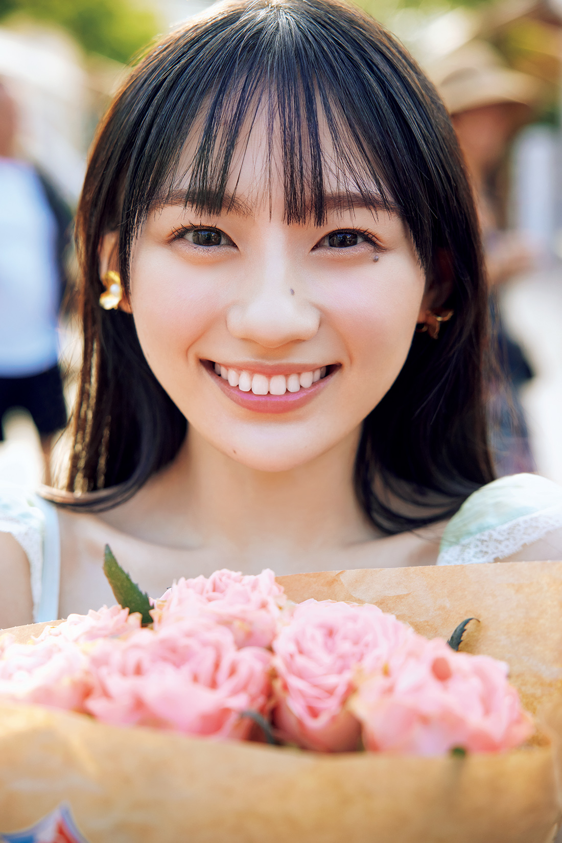 乃木坂46・川﨑桜、桜色のドレスをまとう の画像