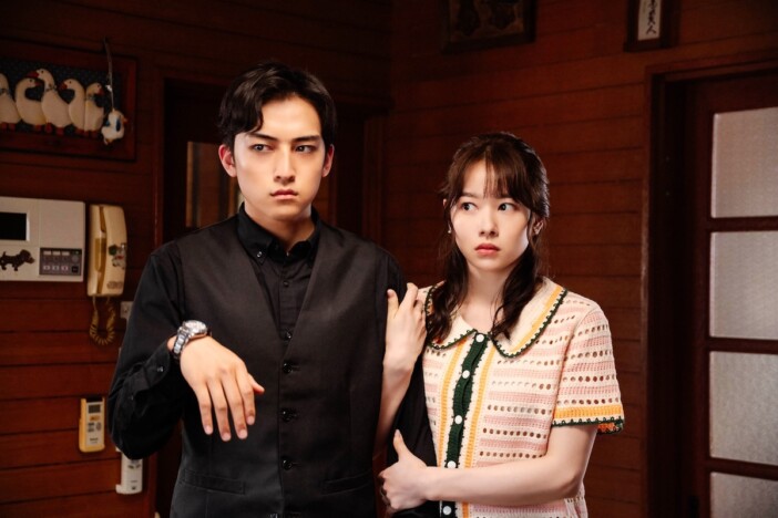 『死神バーバー』新キャストに岡部大、猪塚健太ら　桜井日奈子と日穏が腕を組む場面写真も