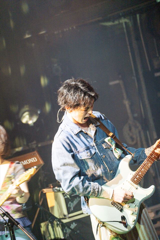 『ときめきヘルツ』ツアーファイナル公演より