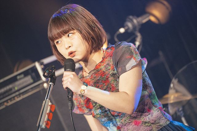 『ときめきヘルツ』ツアーファイナル公演より