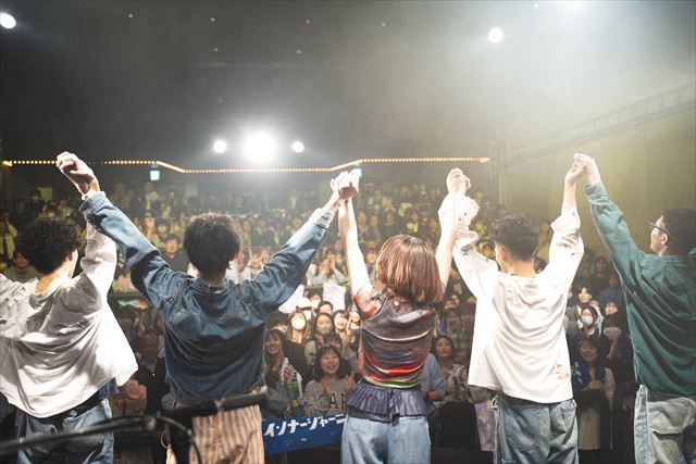 『ときめきヘルツ』ツアーファイナル公演より