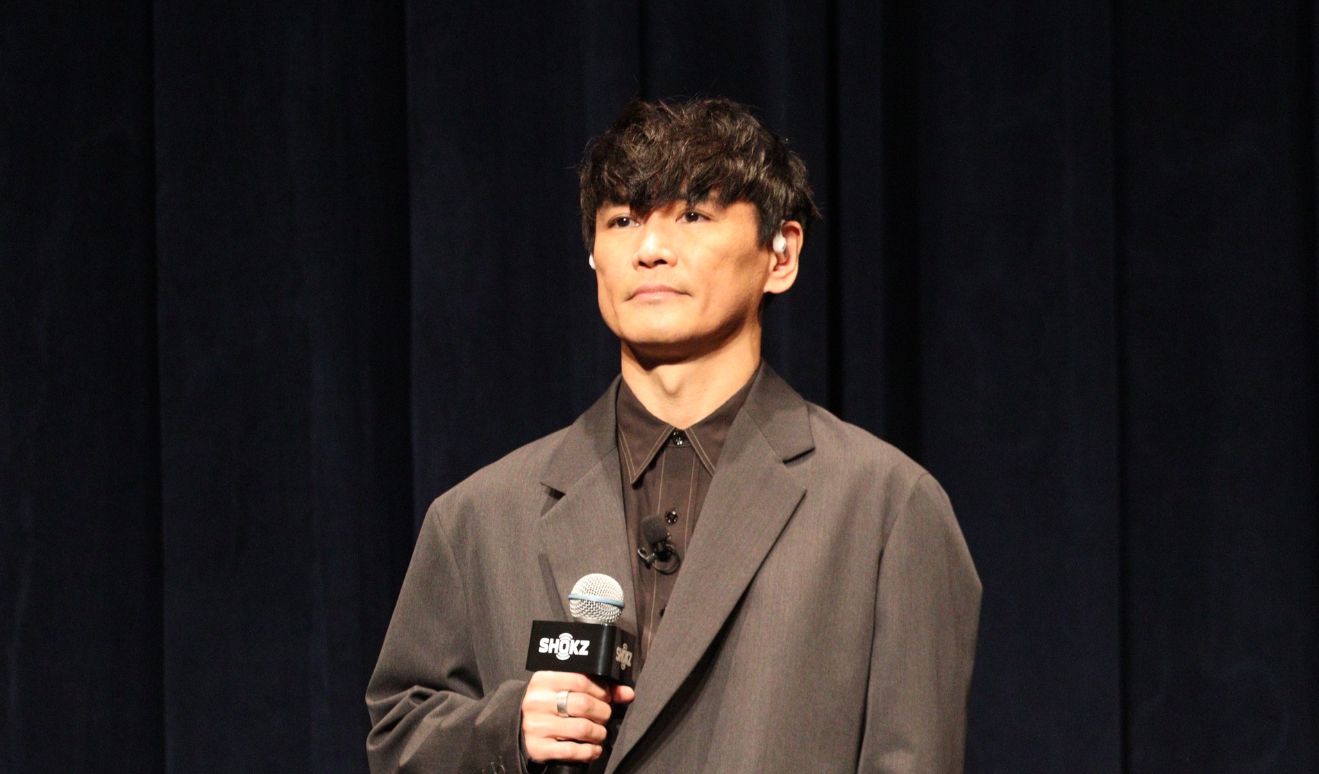 イベントに参加する山口一郎
