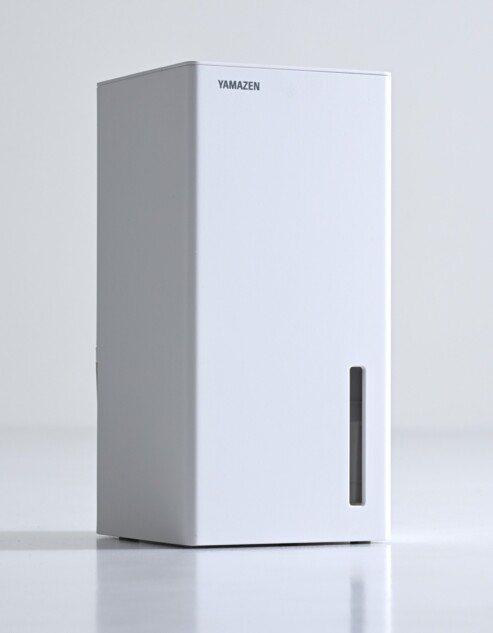 山善、モバイルバッテリー対応の小型除湿機