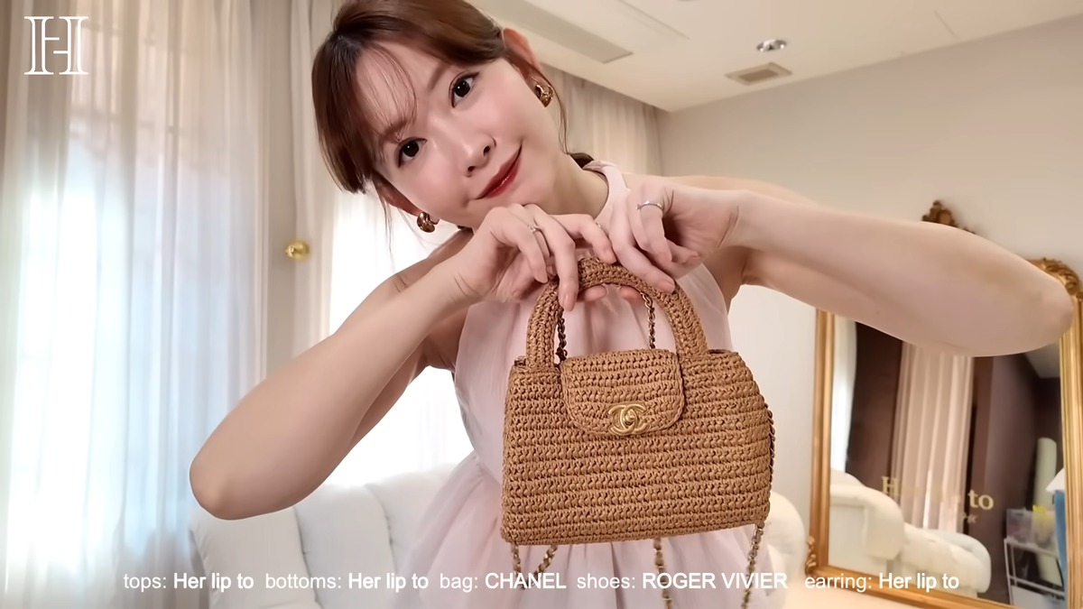 小嶋陽菜 公式YouTubeチャンネルより