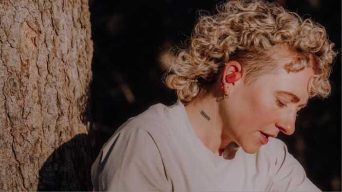 “聴く”と“測る”を1台で両立するオープンイヤー型イヤホン　スント『Suunto Spark』が発売