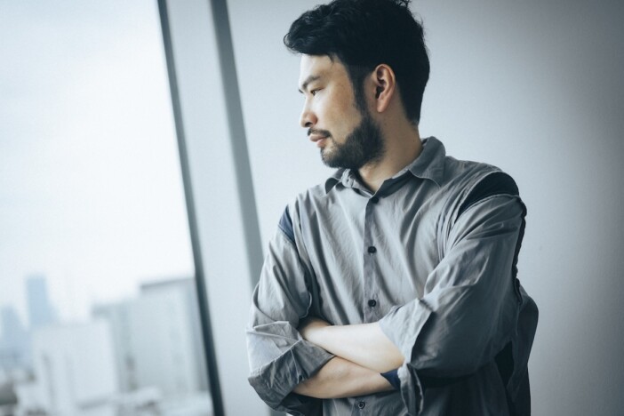 小川哲が他人の言葉を「斜め」から解釈する理由「お前だけだ、と言われるギリギリが面白い」