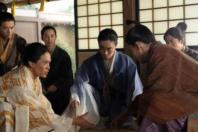 『豊臣兄弟！』松下洸平がまるで“ペット”にの画像