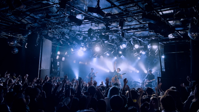 「ジャンピンジャックフラッシュ」ライブ映像より