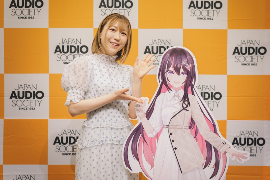 公式アンバサダー　ホロライブ所属のVTuber・AZKiと安野