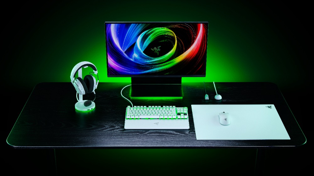 「Razer Atlas Pro」デスク上使用イメージ