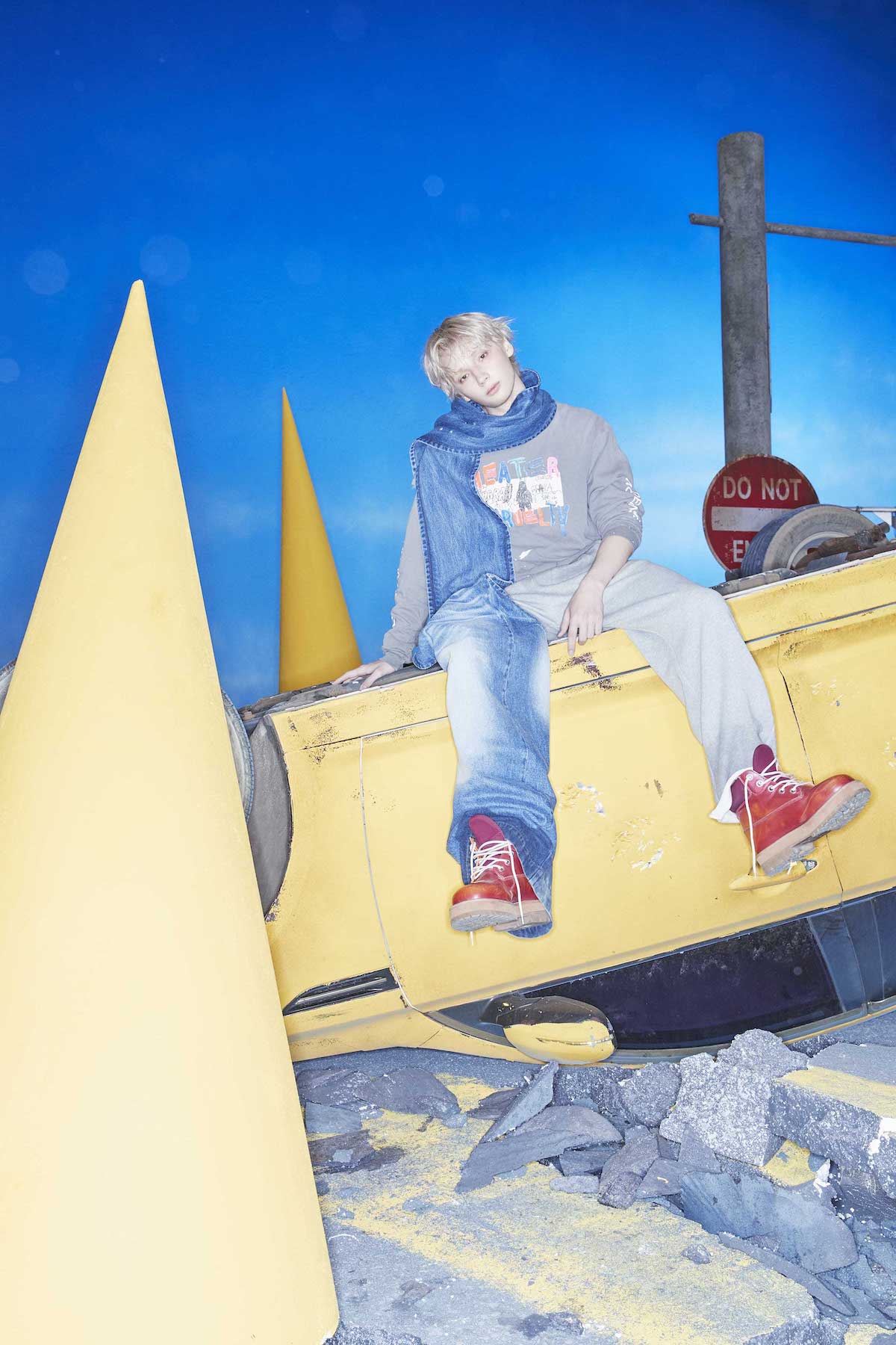 HUENINGKAI (P)&(C) BIGHIT MUSIC