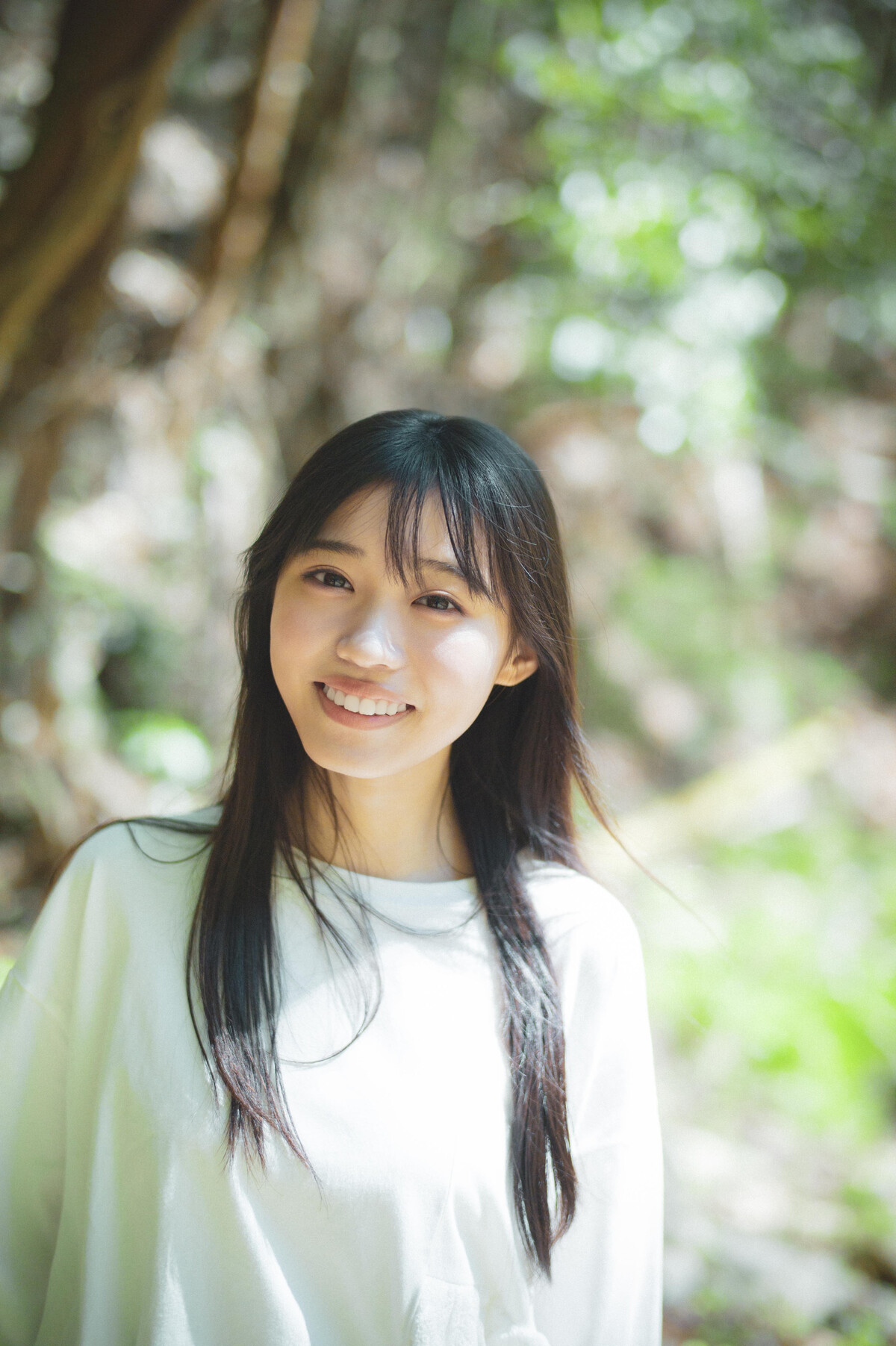 櫻坂46・山下瞳月『B.L.T.6月号』表紙に登場の画像