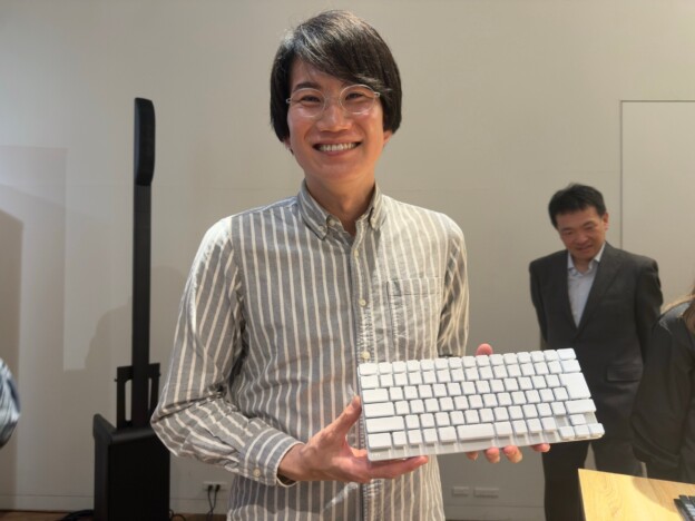 「入力体験」への執念が生んだ結晶　FMVのDNAを現代に再構築するキーボード『FMV Keyboard X』