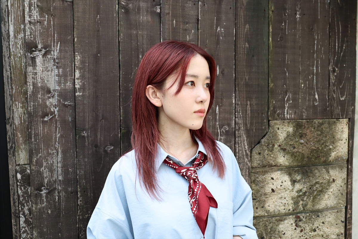 鈴木里咲、3rdデモシングル配信