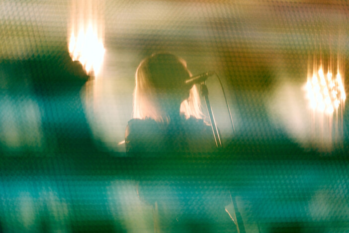 ロクデナシの歌に灯るあたたかさ　素顔なき歌声が描く情景、3rdワンマンライブで辿り着いた『六花』の真髄