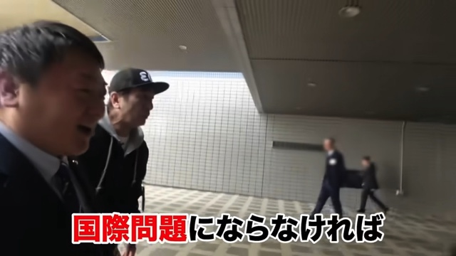 江頭が食べたバスセンターのカレー