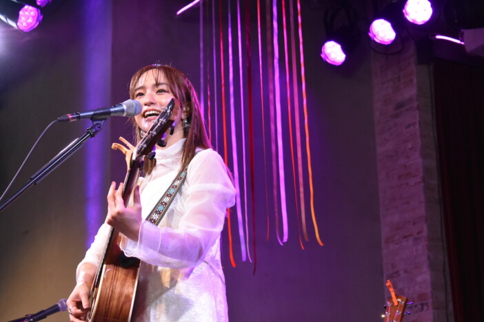 Leola、一人ひとりに伝える「歌い続けたい」という想い　10周年の感謝の気持ちを込めたアニバーサリーライブ