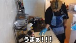 パン作りをする指原莉乃・大家志津香・松岡はな