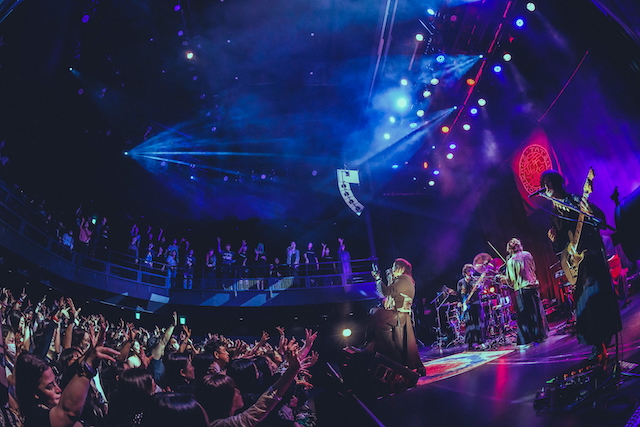 『LIVE HOUSE TOUR [VILLAINS chapter 2]』より