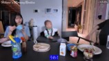 彼女と朝ごはんを食べるヒカル