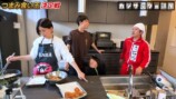 つまみ食いに挑戦するカジサックと子ども達