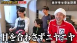 つまみ食いに挑戦するカジサックと子ども達