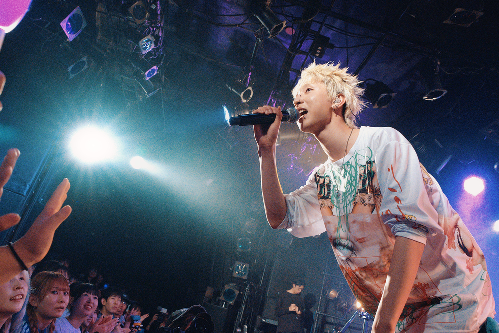 MON7A ライブ写真