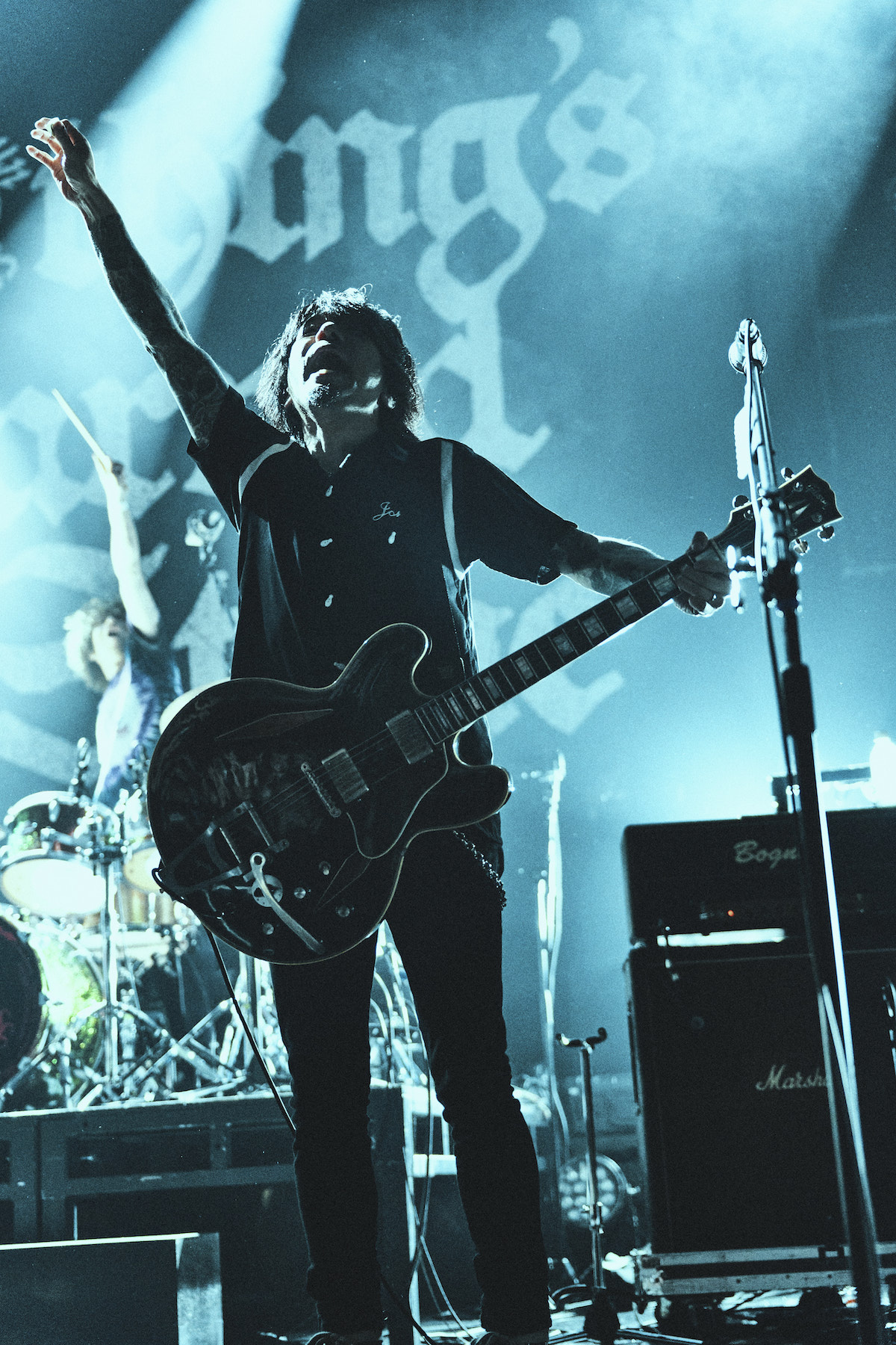 生形真一（Gt）（撮影＝RYOTARO KAWASHIMA）