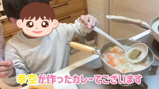 家事や育児をこなす辻希美