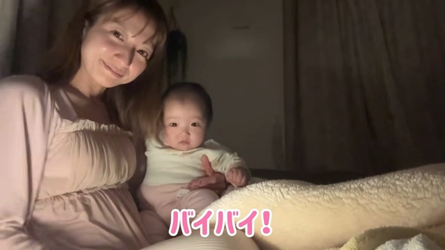 家事や育児をこなす辻希美