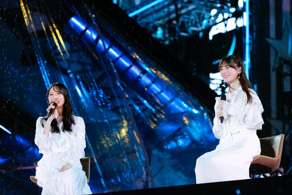 『7回目のひな誕祭 ～Welcome to HINATAZAKA ROCKESTRA～』（© Seed & FlowerLLC）