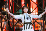 『7回目のひな誕祭 ～Welcome to HINATAZAKA ROCKESTRA～』（© Seed & FlowerLLC）