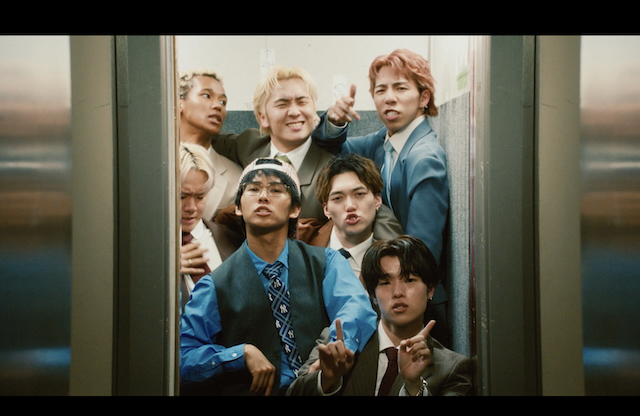 「CLASSIC」MVより