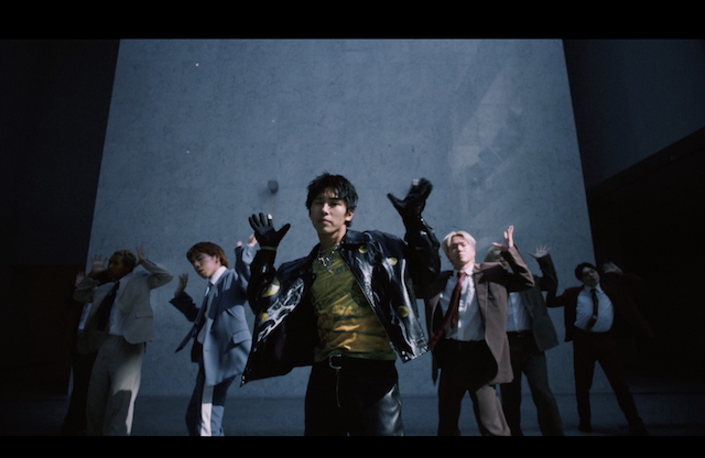 「CLASSIC」MVより