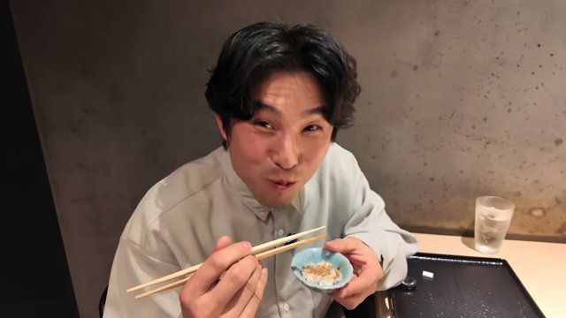 広島を満喫する中尾明慶