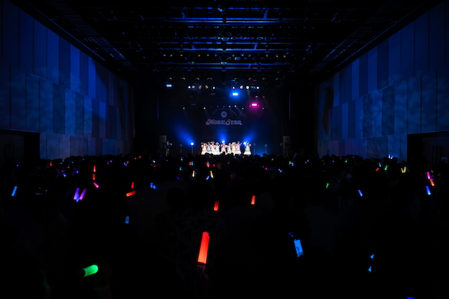 『MORE STAR 単独ライブ 3rd STAR・4th STAR』より／写真：高田真希子