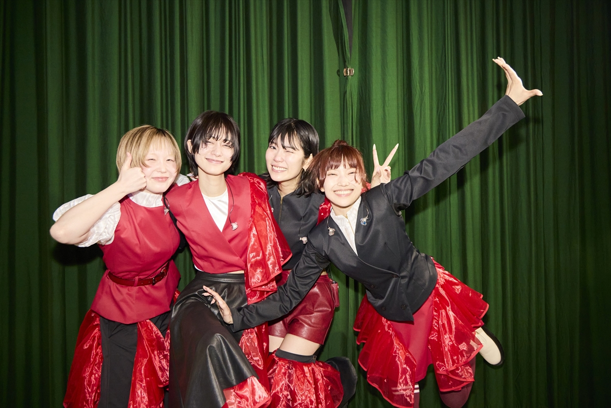 『ExWHYZ LAST TOUR ‘DANCE YOUR DANCE’』より（撮影：Shino Hamada）