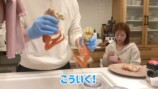 夫・杉浦と夕食を作る辻希美