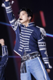 WOOYOUNG（撮影＝田中聖太郎写真事務所）