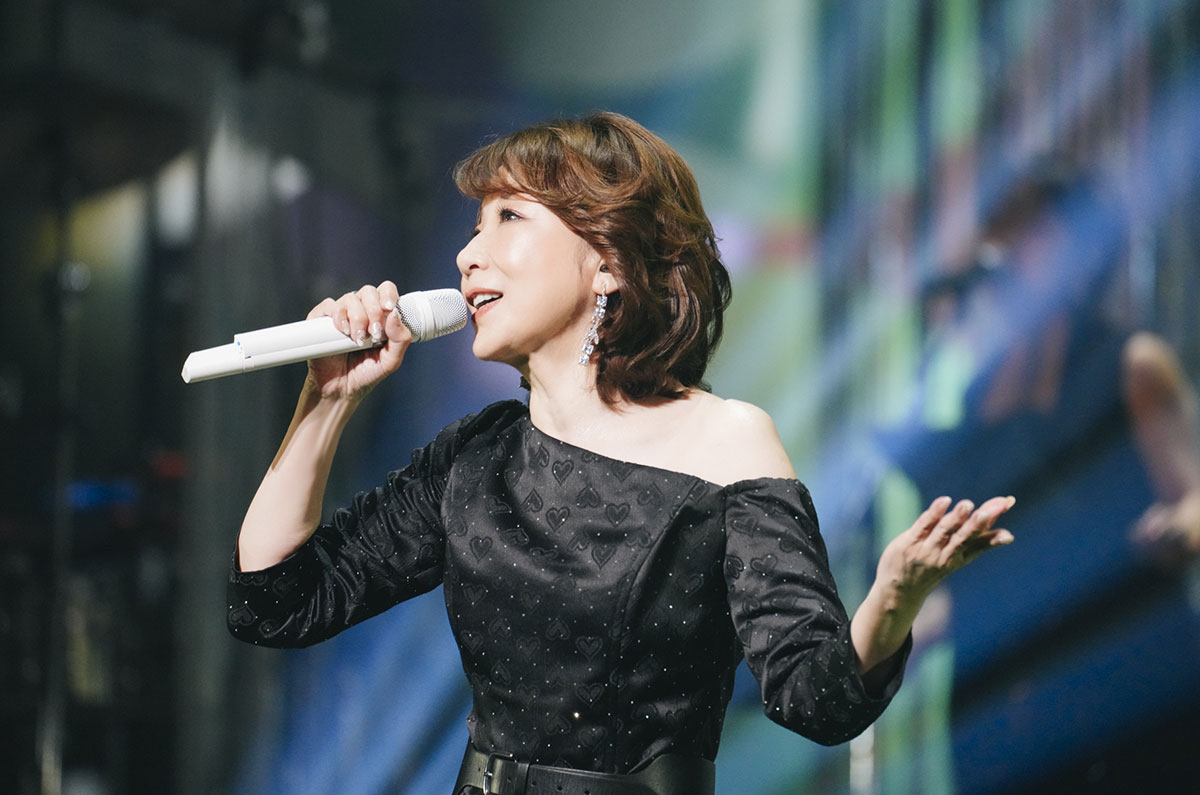 伊藤蘭（写真=岡本隆史）