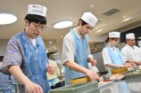 中沢元紀、杏花らが鮨アカデミー体験入学の画像