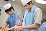 中沢元紀、杏花らが鮨アカデミー体験入学の画像