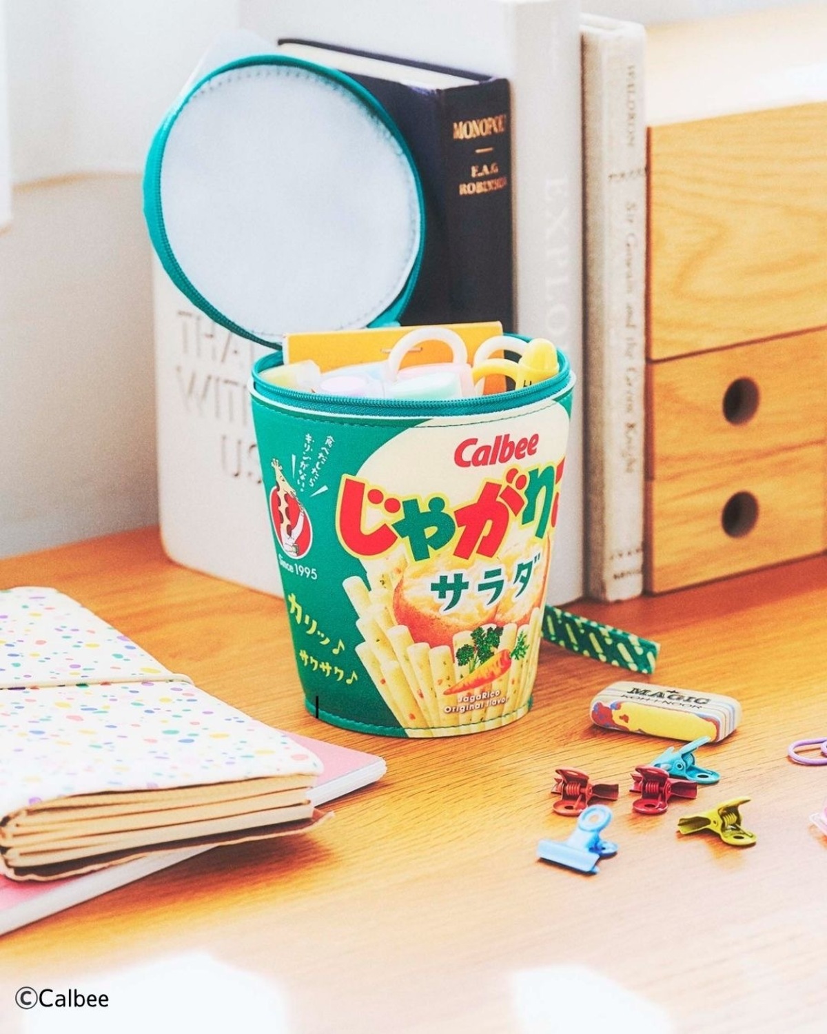 じゃがりこ30周年記念ムック5月発売の画像