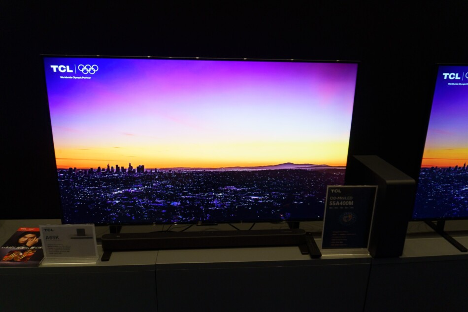 普及帯のQD-Mini LED「A400M」